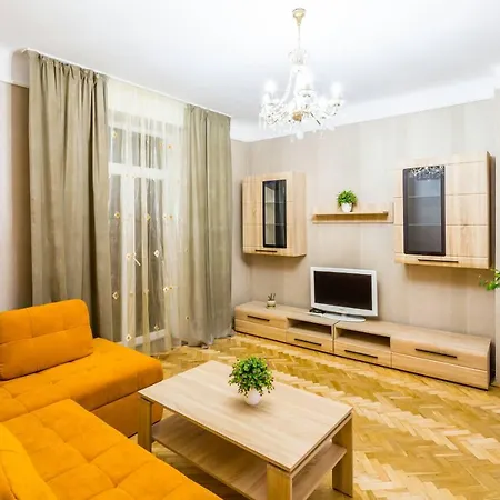 In The Center Apartment *